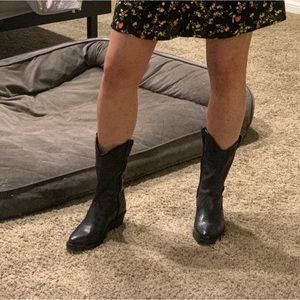 Steve Madden Western Boot size 6 - only worn once